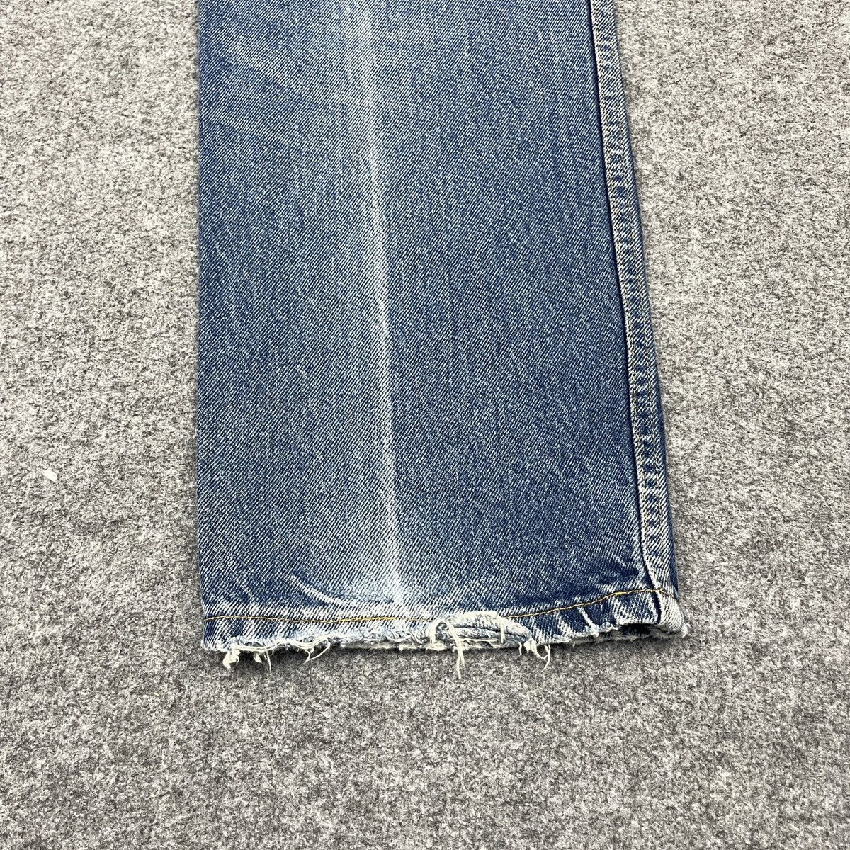 Lee × Vintage Vintage Lee Denim Distressed Light Wash -wc197 Size US 33 - 9 Thumbnail