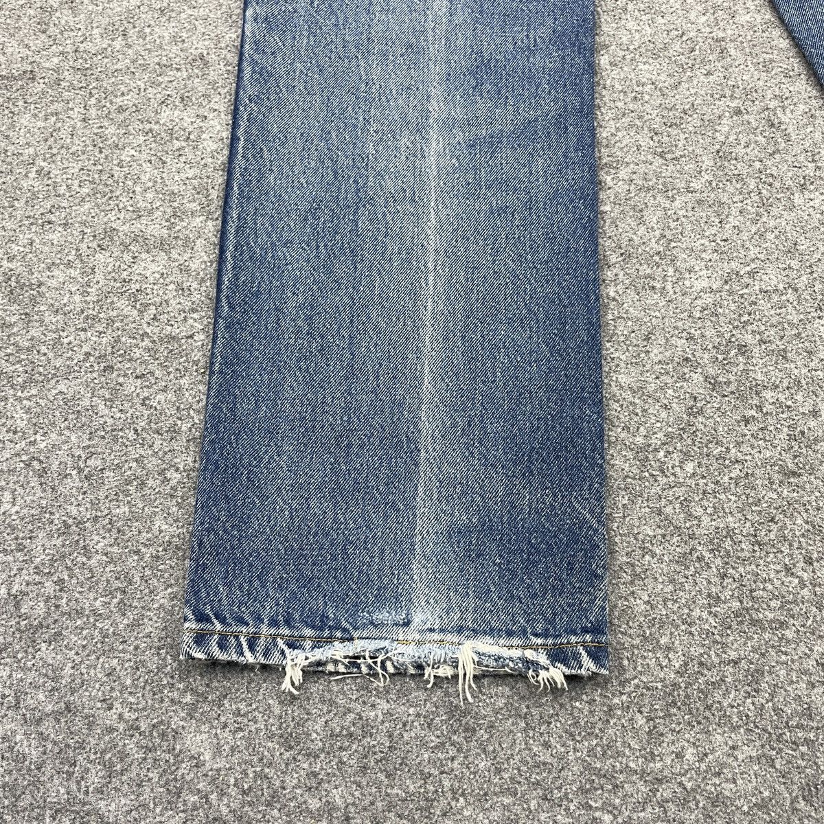 Lee × Vintage Vintage Lee Denim Distressed Light Wash -wc197 Size US 33 - 8 Thumbnail