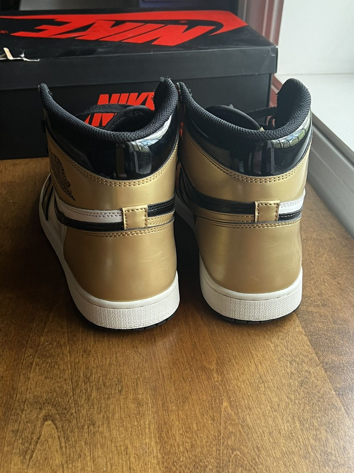 Jordan Brand Nike Air Jordan 1 Retro High OG NRG Gold Toe Size US 10.5 / EU 43-44 - 7 Thumbnail