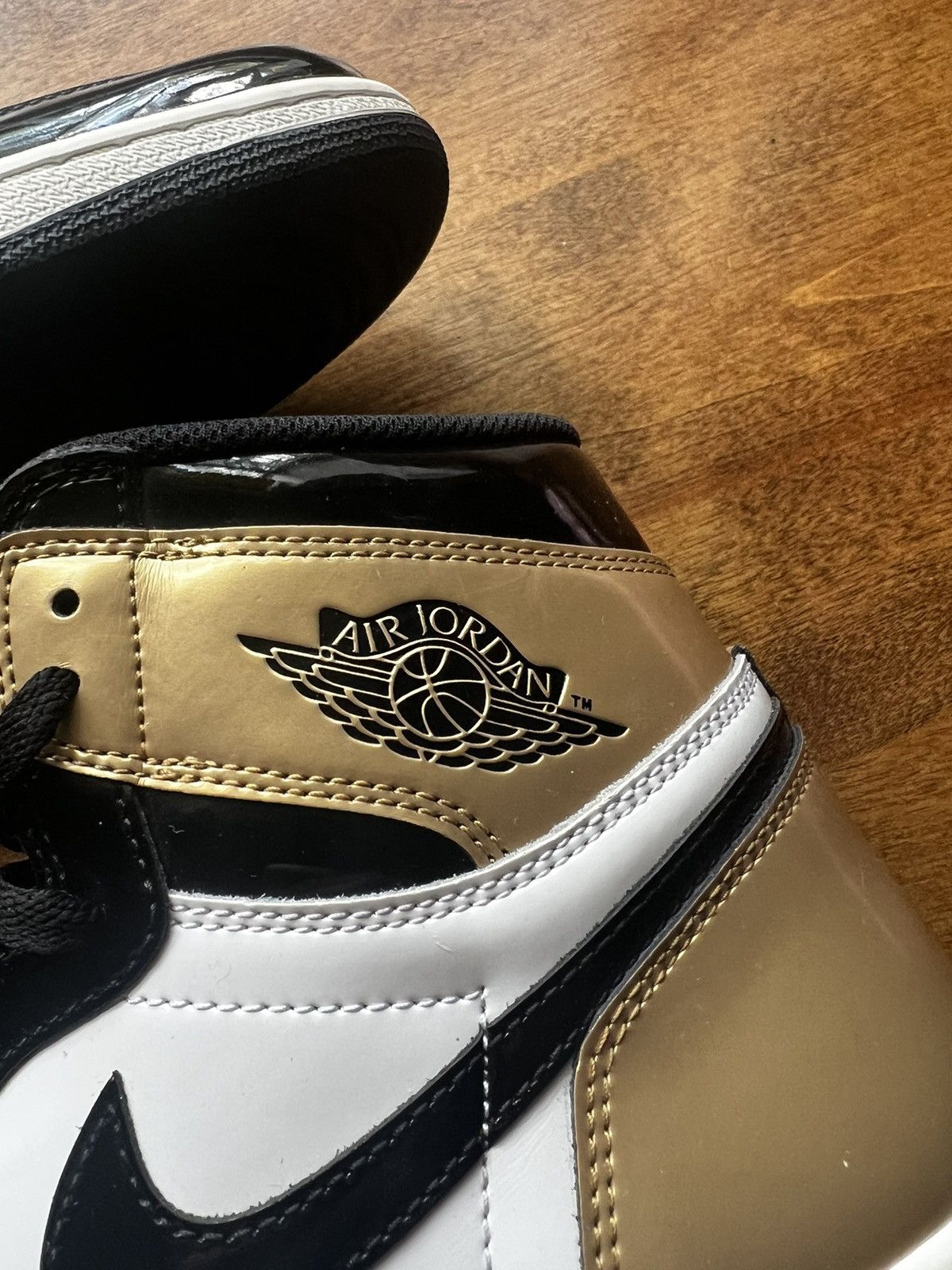 Jordan Brand Nike Air Jordan 1 Retro High OG NRG Gold Toe Size US 10.5 / EU 43-44 - 8 Thumbnail
