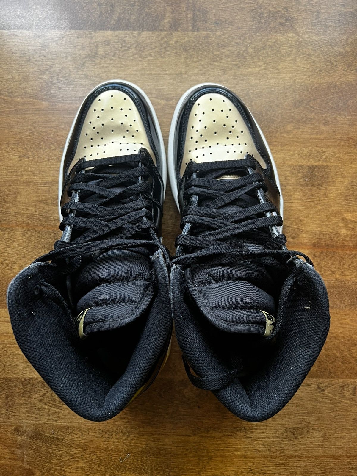 Jordan Brand Nike Air Jordan 1 Retro High OG NRG Gold Toe Size US 10.5 / EU 43-44 - 6 Thumbnail