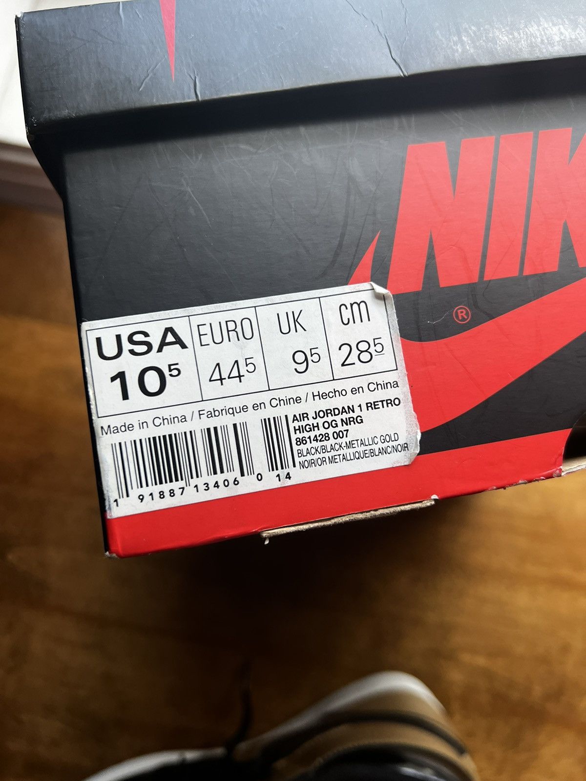 Jordan Brand Nike Air Jordan 1 Retro High OG NRG Gold Toe Size US 10.5 / EU 43-44 - 12 Thumbnail