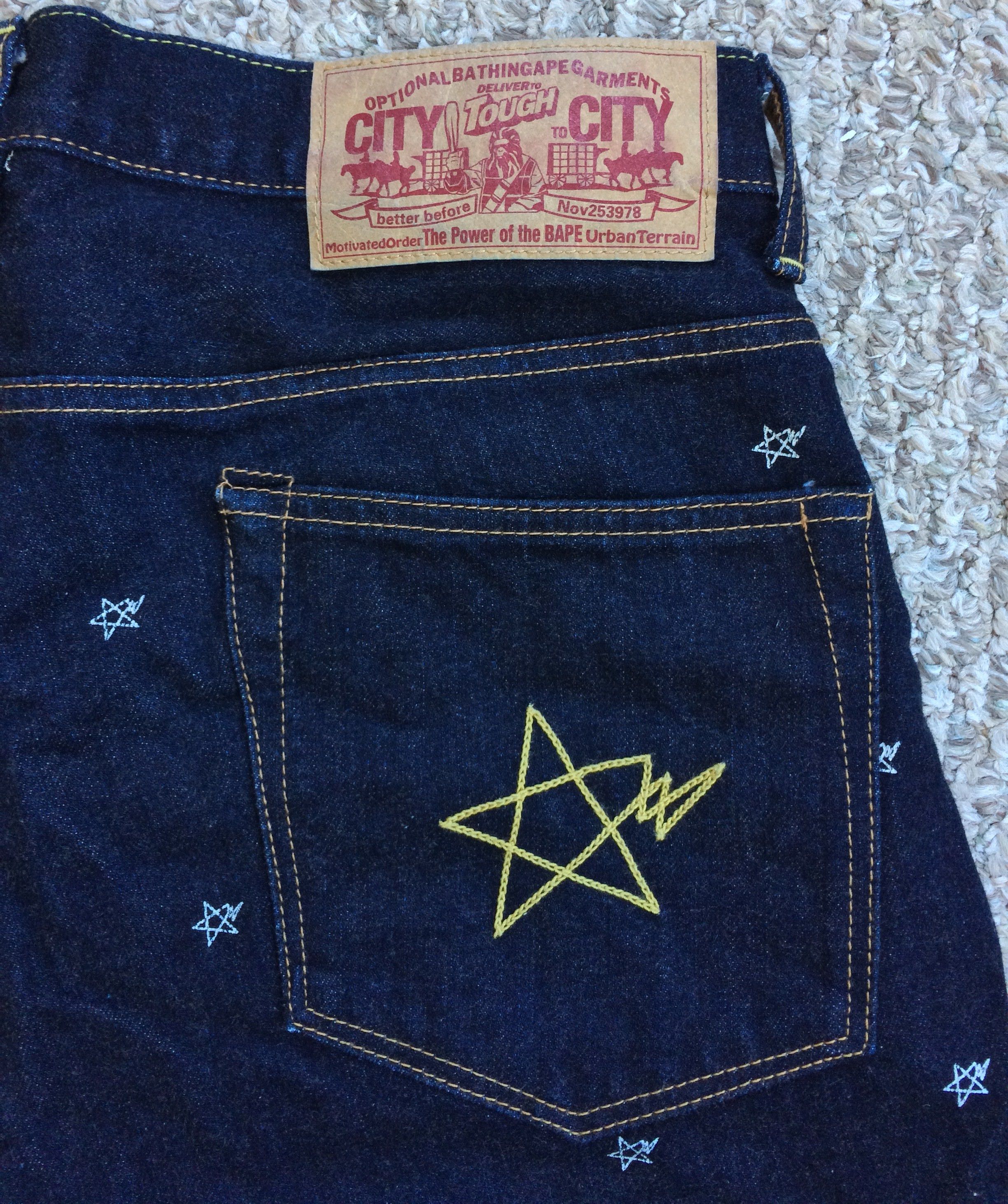 Bape Bape Embroidered Bapesta Stars Denim Shorts Size US 32 / EU 48 - 2 Thumbnail