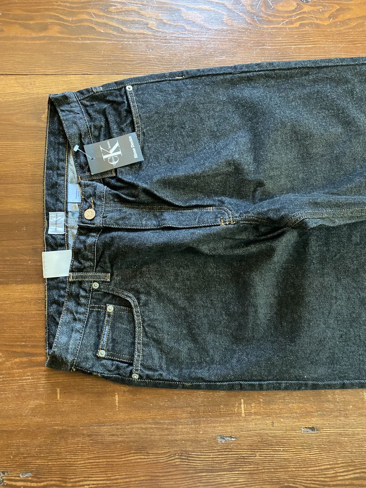 Calvin Klein Vintage NWT 90’s Calvin Klein Relaxed Fit Black Jean 33x35.5 Size US 33 - 11 Thumbnail