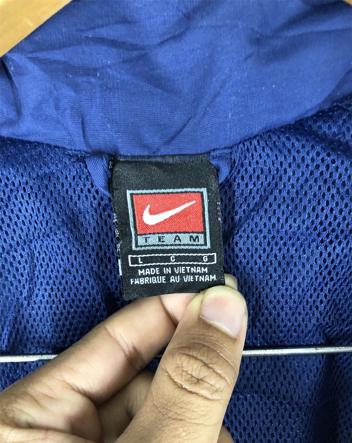 Nike × Vintage Vintage 90s NIKE big logo windbreaker jacket cw21 Size US L / EU 52-54 / 3 - 9 Thumbnail