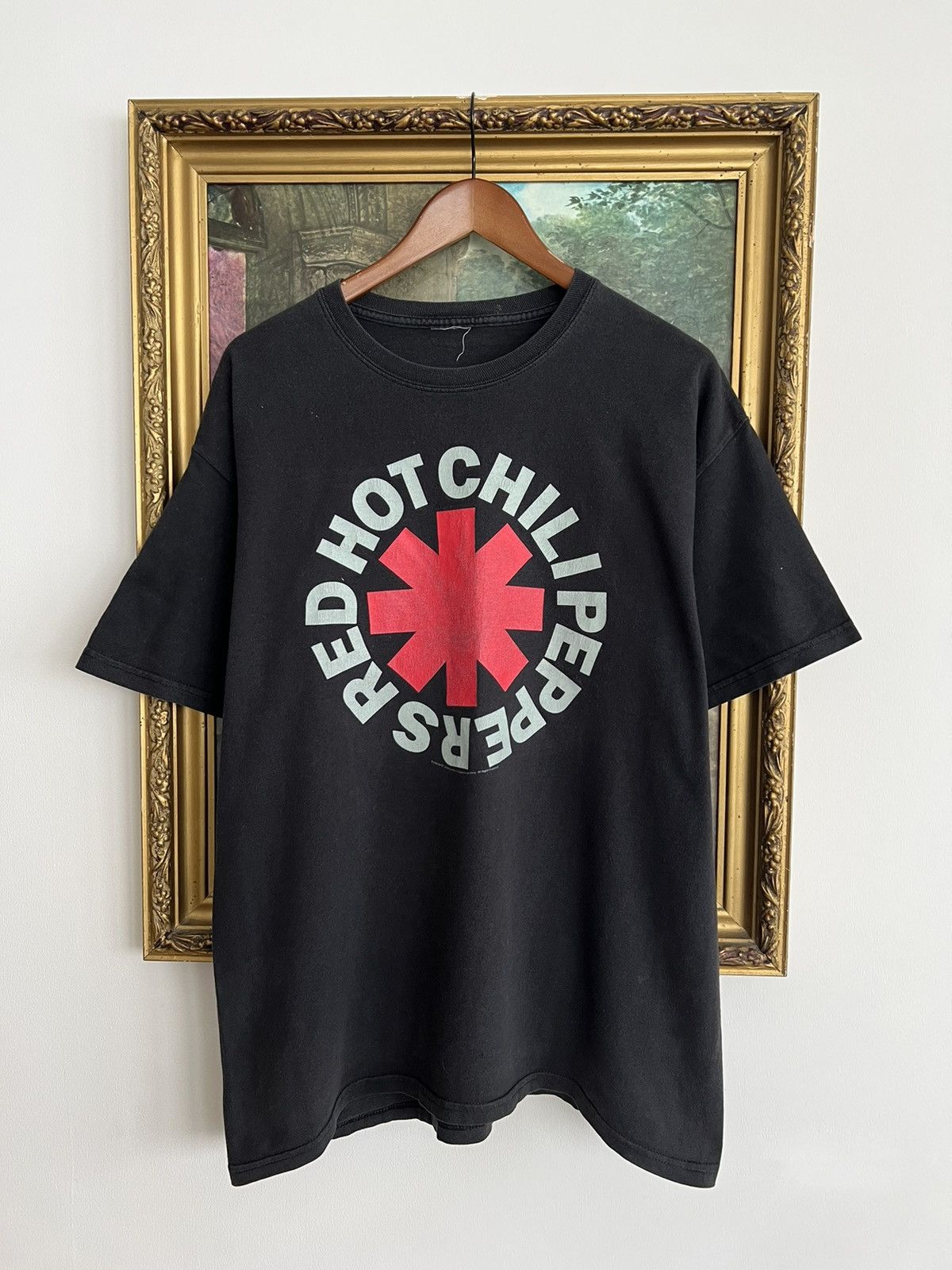 Band Tees Vintage 2006 Red Hot Chili Peppers Black Tee Size US XL / EU 56 / 4 - 2 Thumbnail