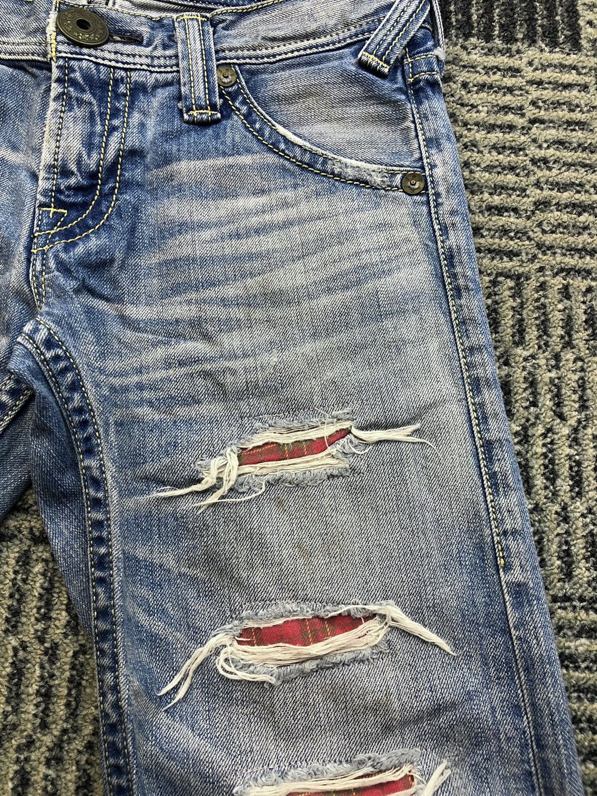 Japanese Brand Rodoe Crowns Distressed Faded Blue Jeans Size 29" - 10 Thumbnail