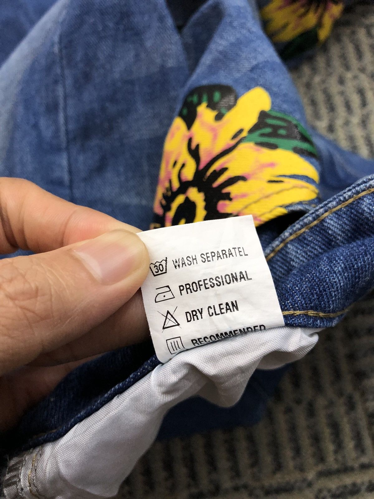 Japanese Brand Misslook Flower Print Inspire Denim Tears Faded Blue Jeans Size US 33 - 14 Thumbnail