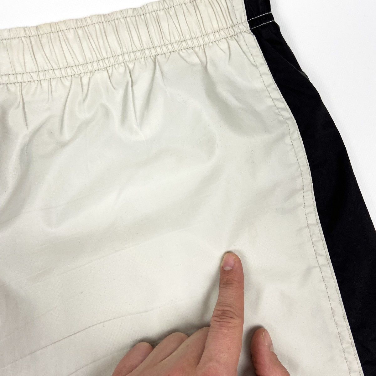Nike Vintage 90’s Nike Beige Big Swoosh Trakking pants Outdoor Size US 30 / EU 46 - 8 Thumbnail