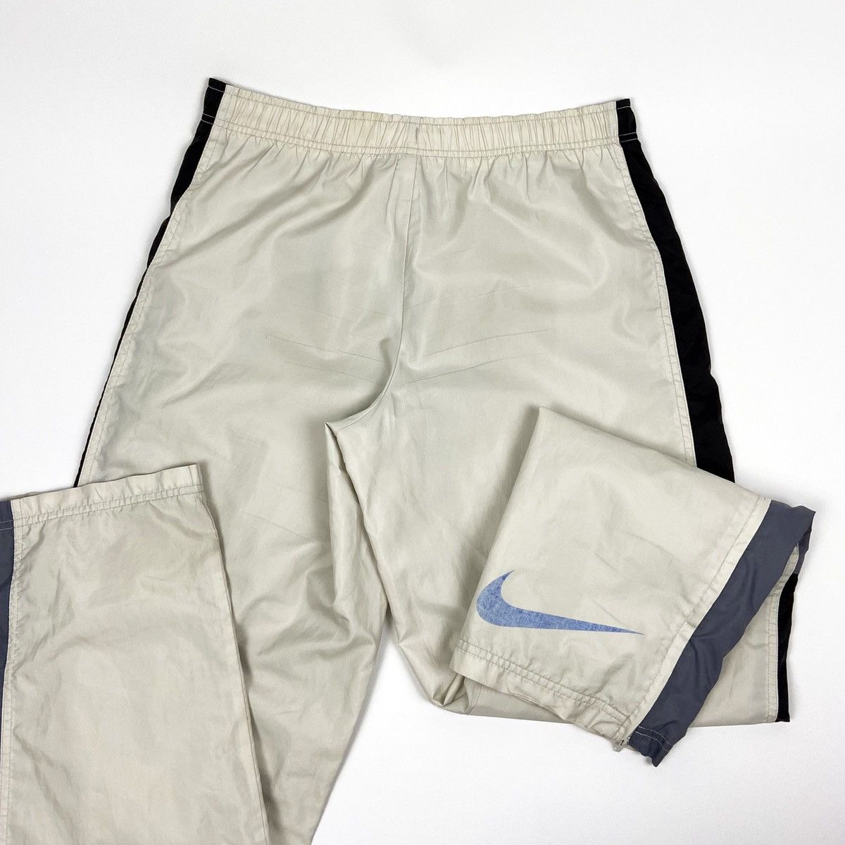 Nike Vintage 90’s Nike Beige Big Swoosh Trakking pants Outdoor Size US 30 / EU 46 - 1 Thumbnail