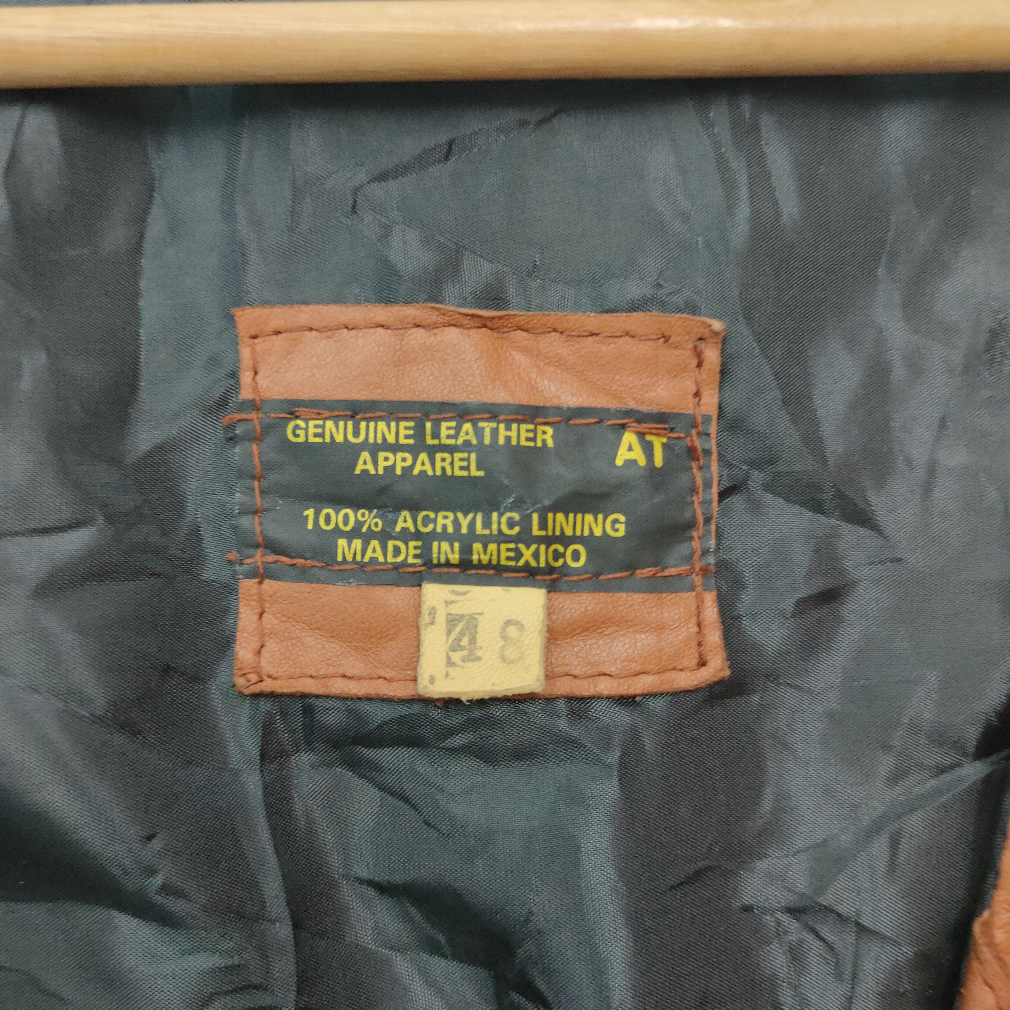 Vintage Vintage‼️ GENUINE LEATHER APPAREL Made in Mexico Vest Size US L / EU 52-54 / 3 - 6 Thumbnail