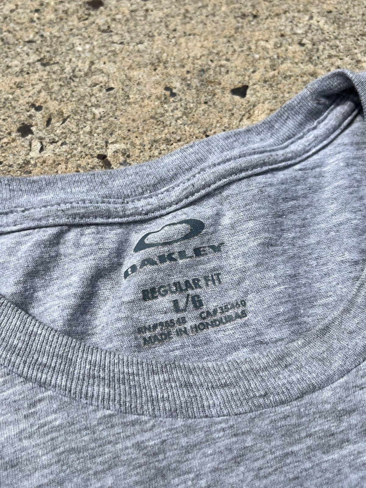 Oakley OAKLEY BIG LOGO T-SHIRT Size US L / EU 52-54 / 3 - 6 Thumbnail