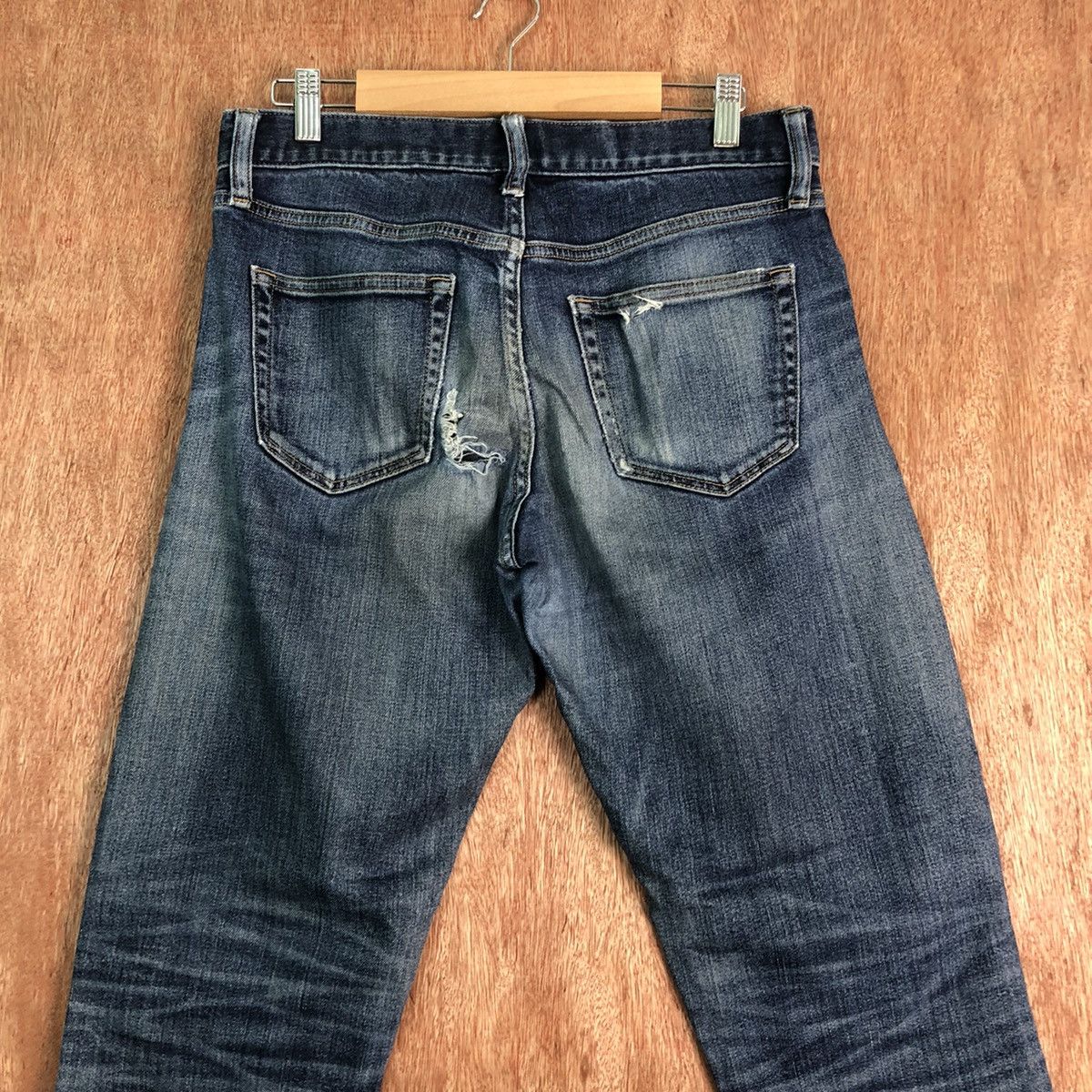 Uniqlo DLL Uniqlo Dark Blue distressed Denim Pants #c245 Size US 30 / EU 46 - 8 Thumbnail