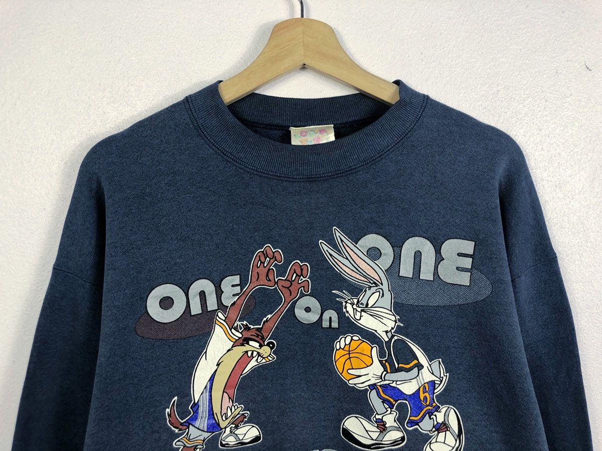 Vintage Vintage 1993 Looney Tunes Tazmania Bugs Bunny Sweatshirt Size US L / EU 52-54 / 3 - 2 Thumbnail