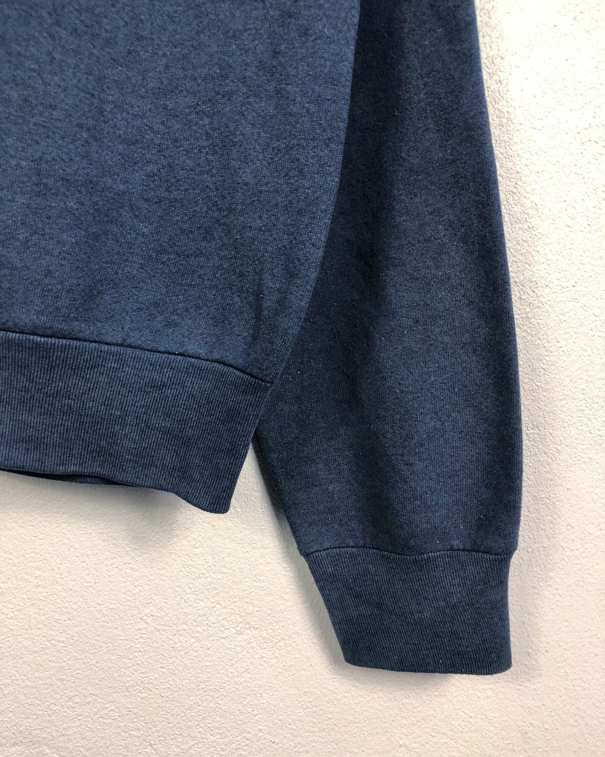 Vintage Vintage 1993 Looney Tunes Tazmania Bugs Bunny Sweatshirt Size US L / EU 52-54 / 3 - 7 Thumbnail