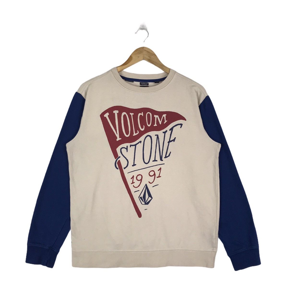 Volcom Vintage Y2K Volcom Stone Skater Surfing Sweatshirt Pullover Size US M / EU 48-50 / 2 - 1 Thumbnail