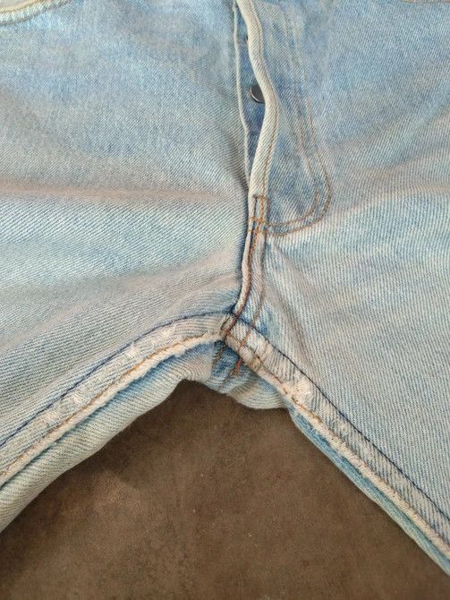 Levi's 90s Vintage Levi's 501 Made In USA Distressed Jeans 32x31 Size US 32 / EU 48 - 6 Thumbnail