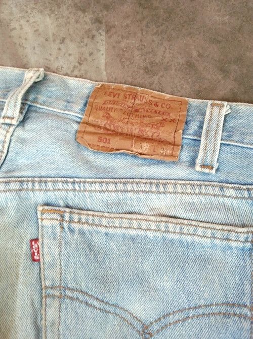Levi's 90s Vintage Levi's 501 Made In USA Distressed Jeans 32x31 Size US 32 / EU 48 - 4 Thumbnail
