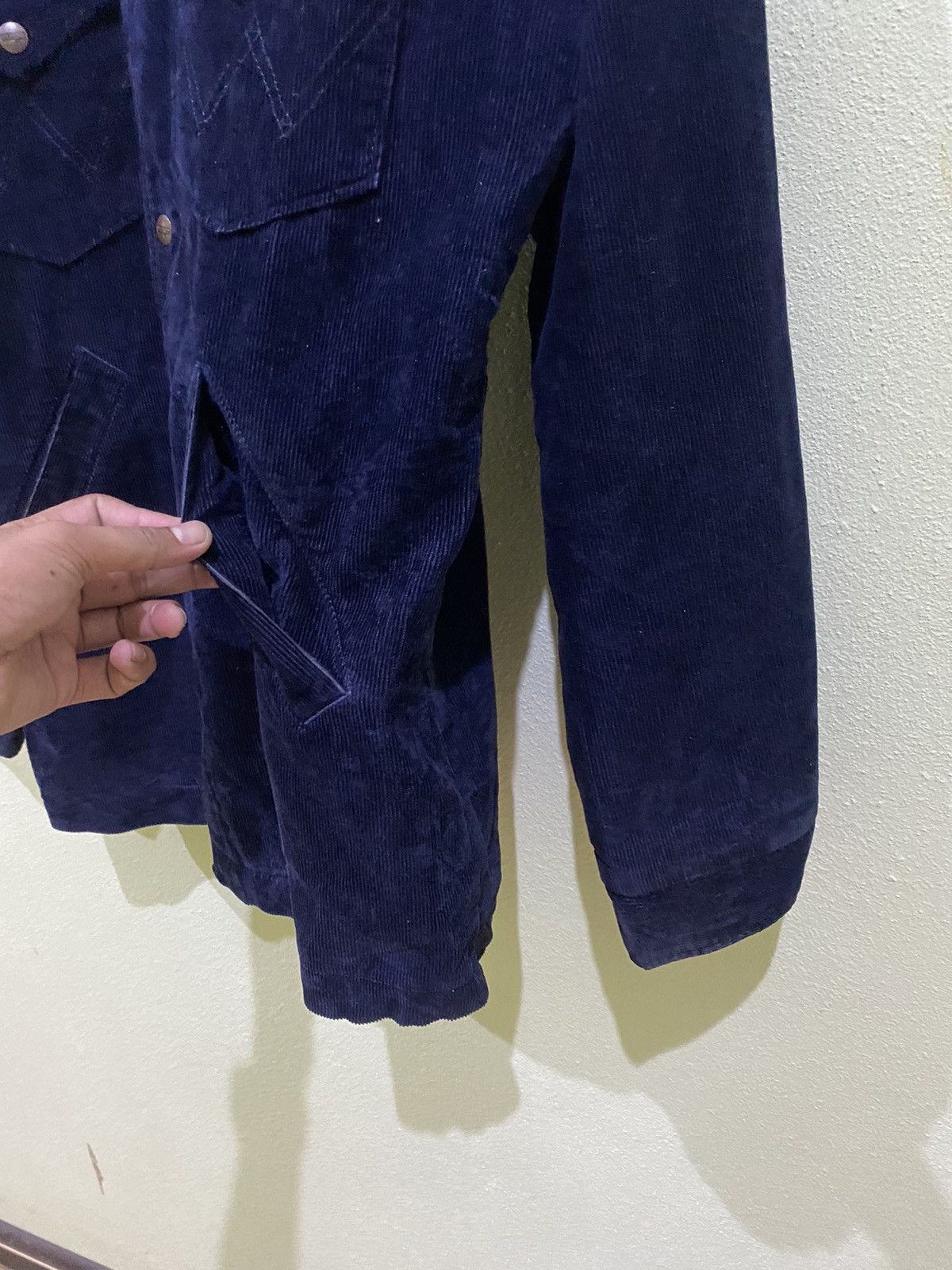 Wrangler Wrangler Corduroy Fleece Lining Jacket Size US XL / EU 56 / 4 - 7 Thumbnail