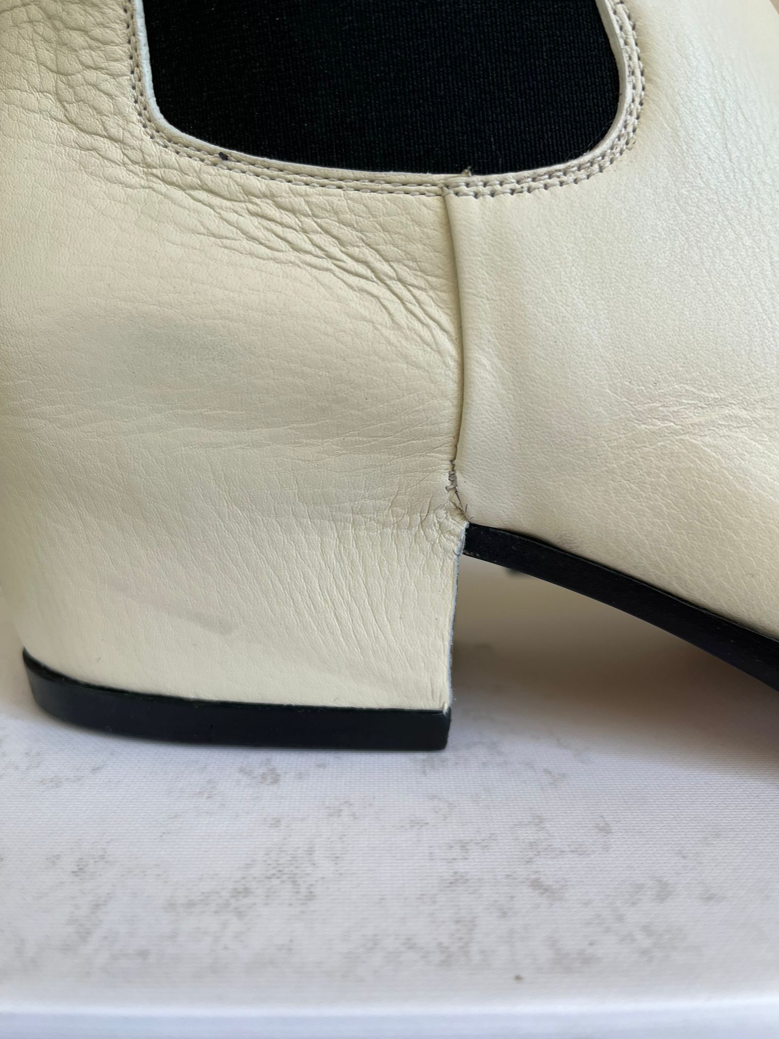 Givenchy High Top Boots in Ivory Color Size US 11 / EU 44 - 8 Thumbnail