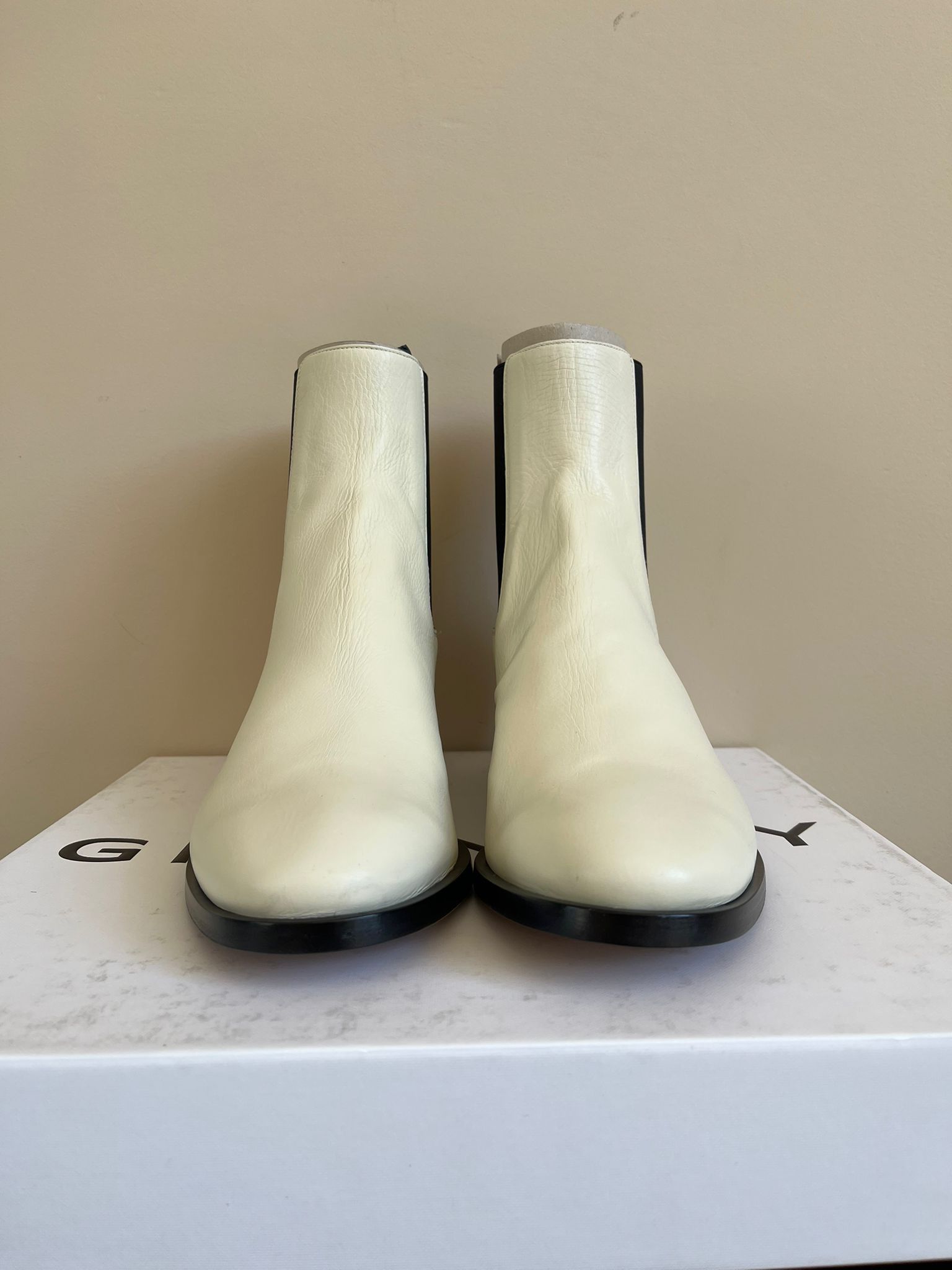 Givenchy High Top Boots in Ivory Color Size US 11 / EU 44 - 5 Thumbnail