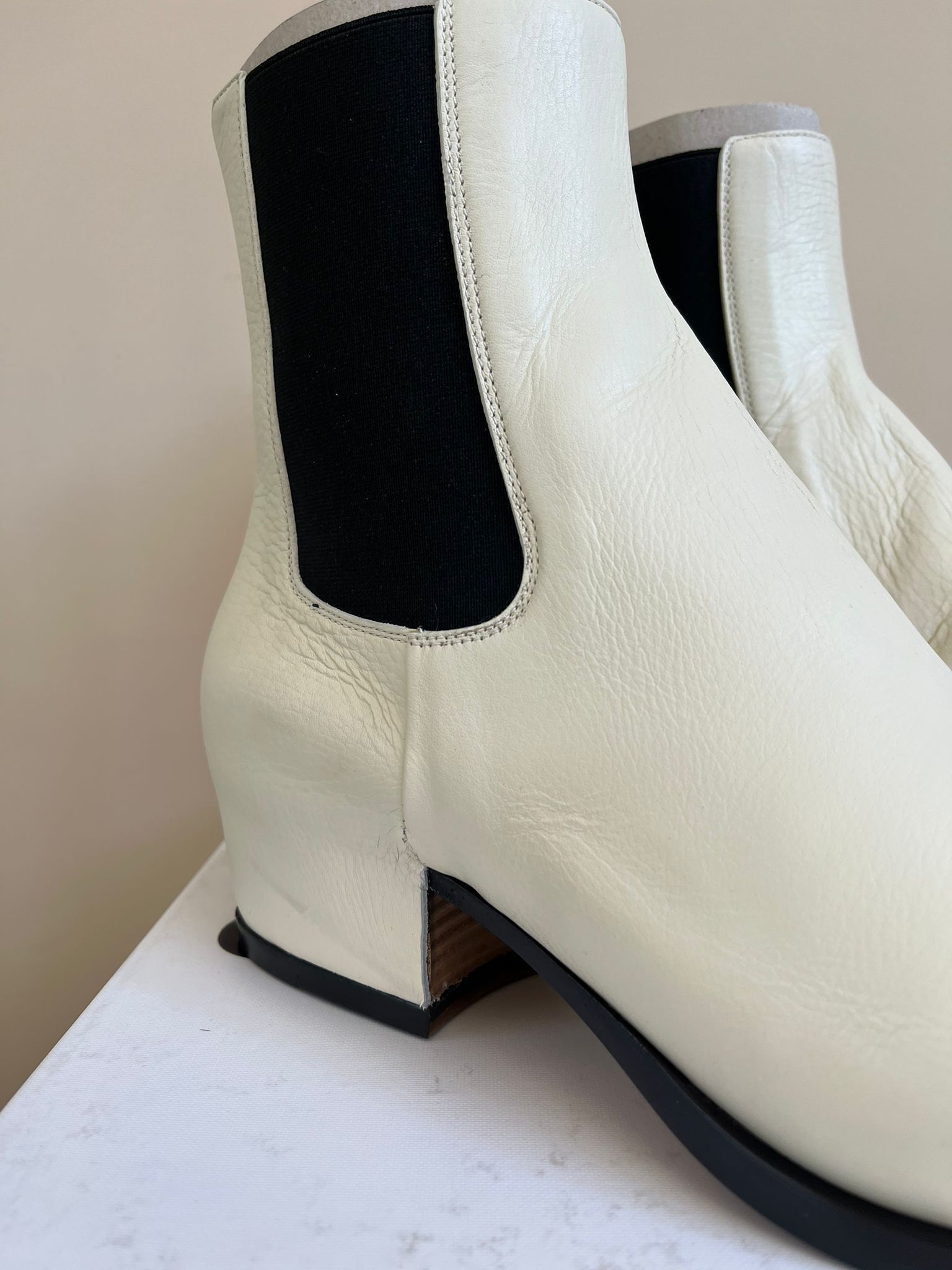 Givenchy High Top Boots in Ivory Color Size US 11 / EU 44 - 9 Thumbnail