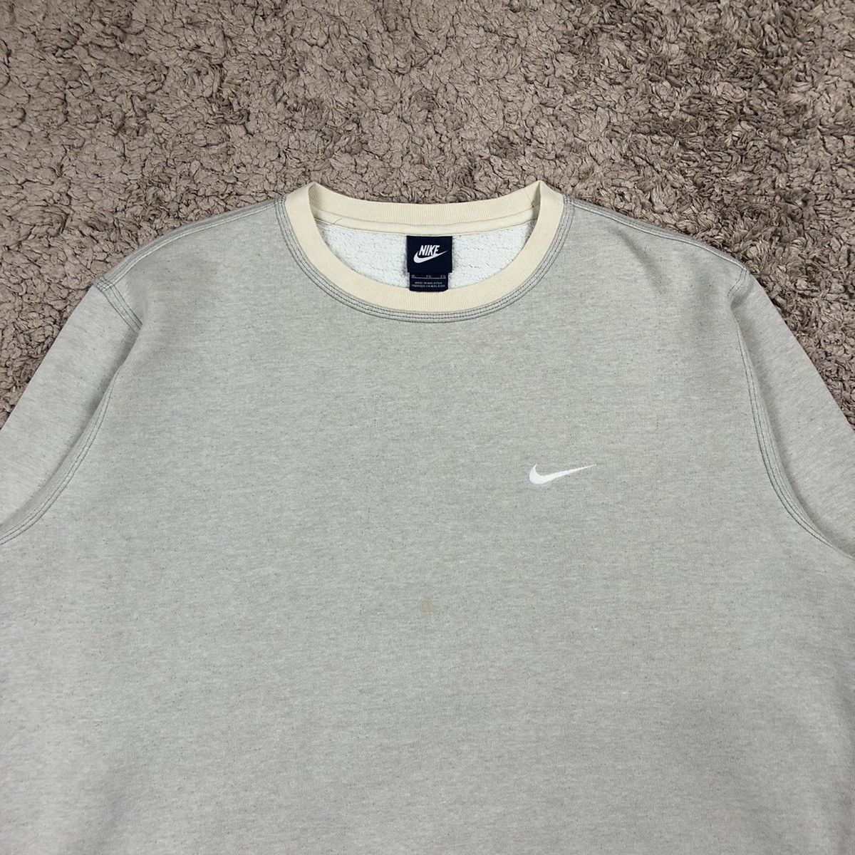 Nike Nike Small Swoosh Sweatshirt Size US XL / EU 56 / 4 - 5 Thumbnail