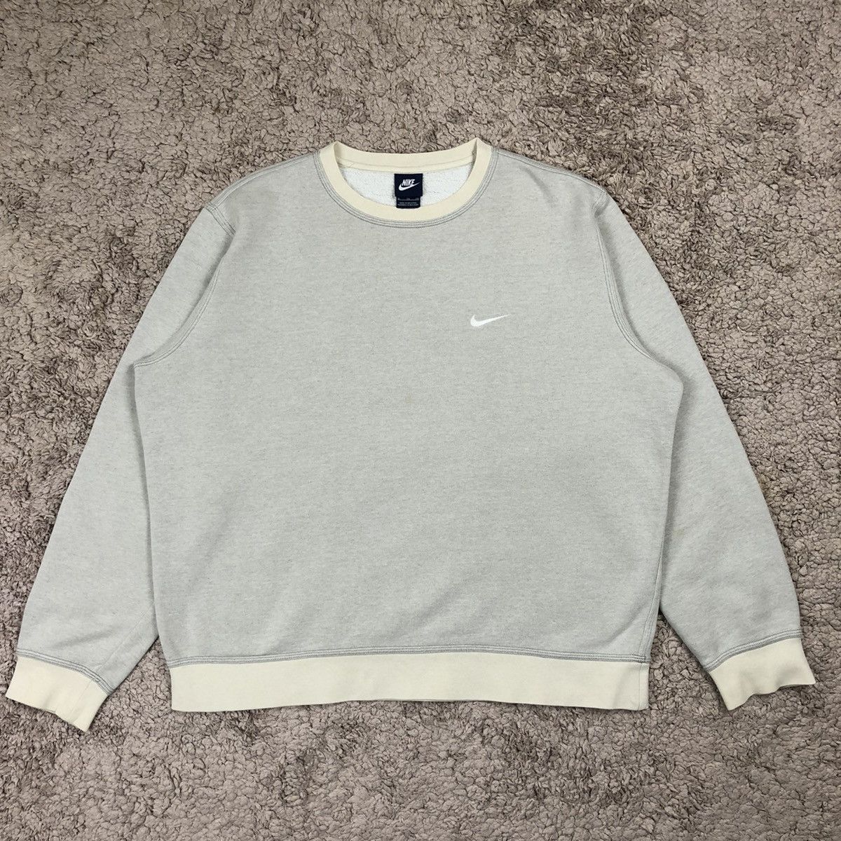 Nike Nike Small Swoosh Sweatshirt Size US XL / EU 56 / 4 - 1 Thumbnail