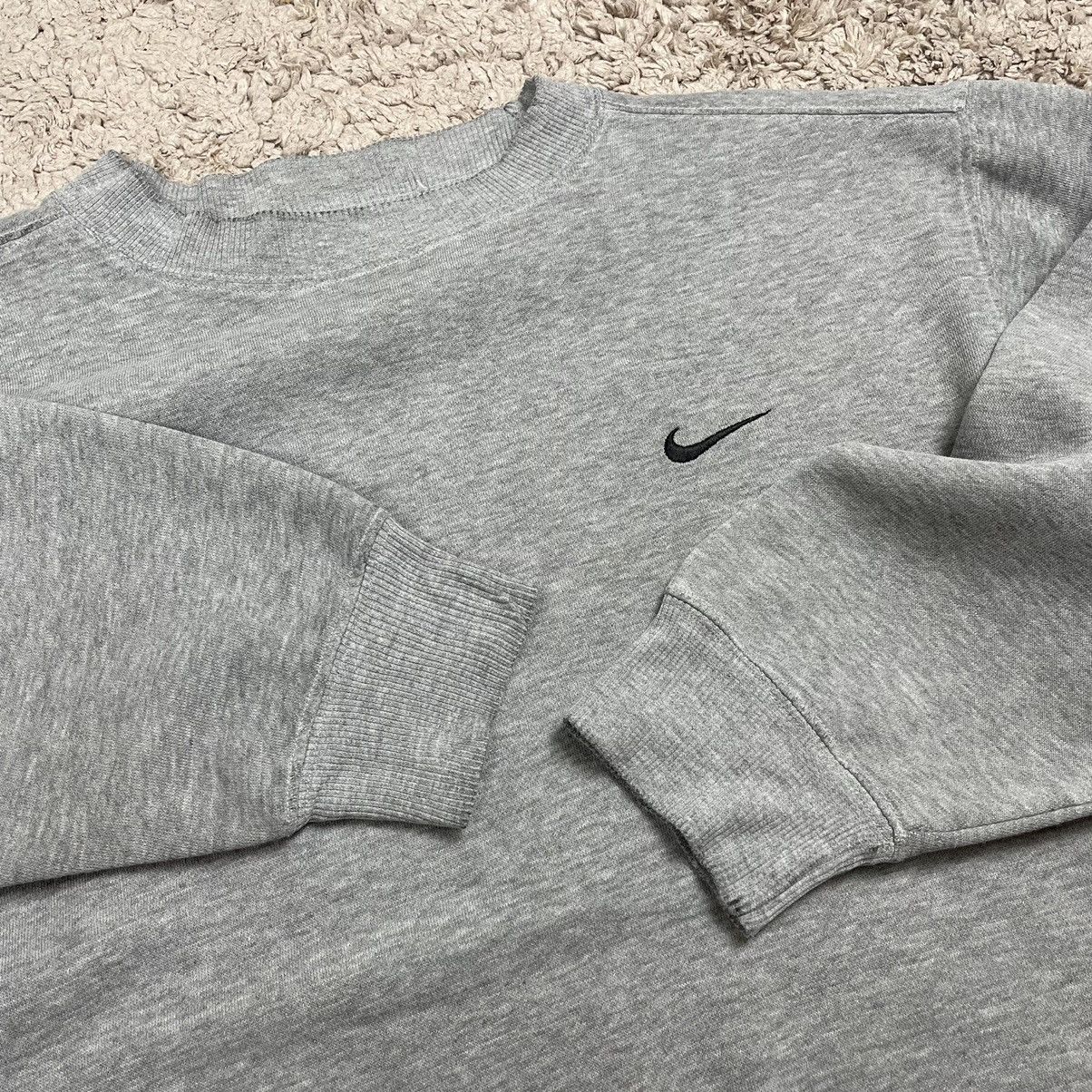 Nike Vintage Nike Mini Swoosh Sweatshirt Size US L / EU 52-54 / 3 - 8 Thumbnail
