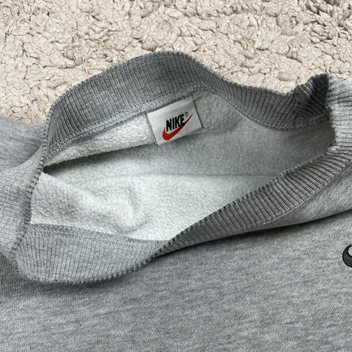 Nike Vintage Nike Mini Swoosh Sweatshirt Size US L / EU 52-54 / 3 - 10 Thumbnail