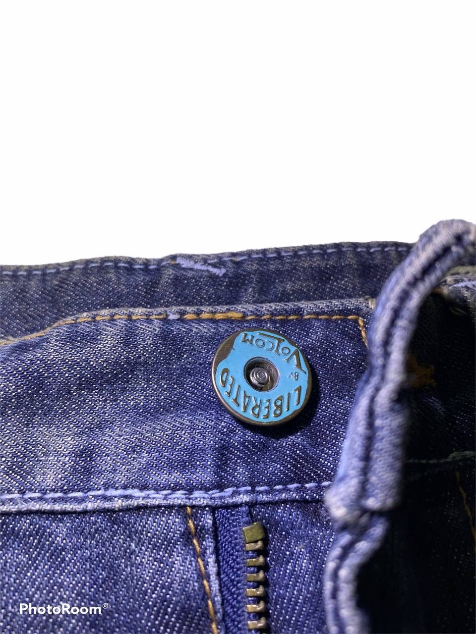 Volcom Vintage volcom stone jeans denim made in usa nice design Size US 34 / EU 50 - 6 Thumbnail