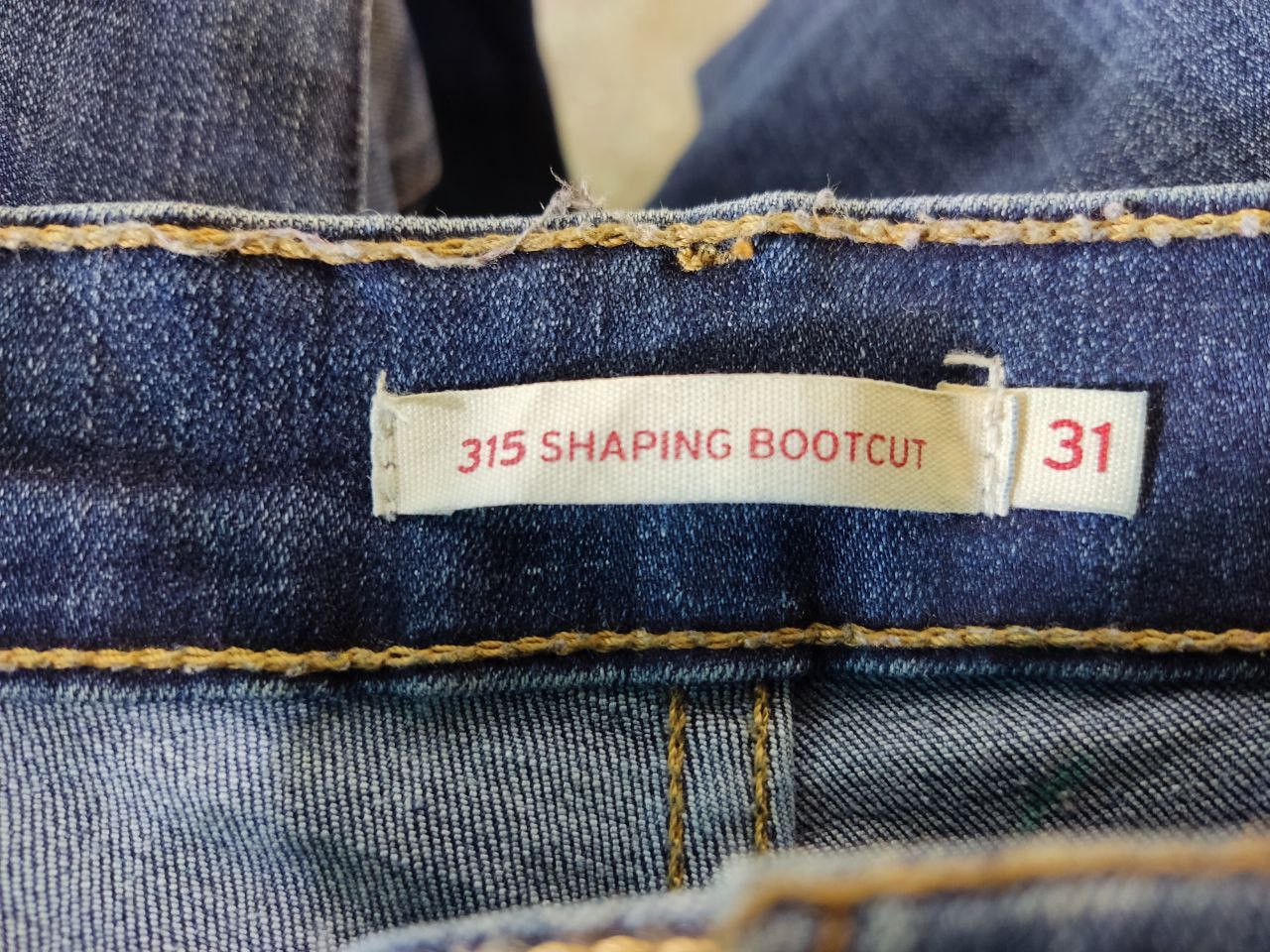 Levi's levis 315 shaping bootcut flare denim Size 34" / US 12 / IT 48 - 6 Thumbnail