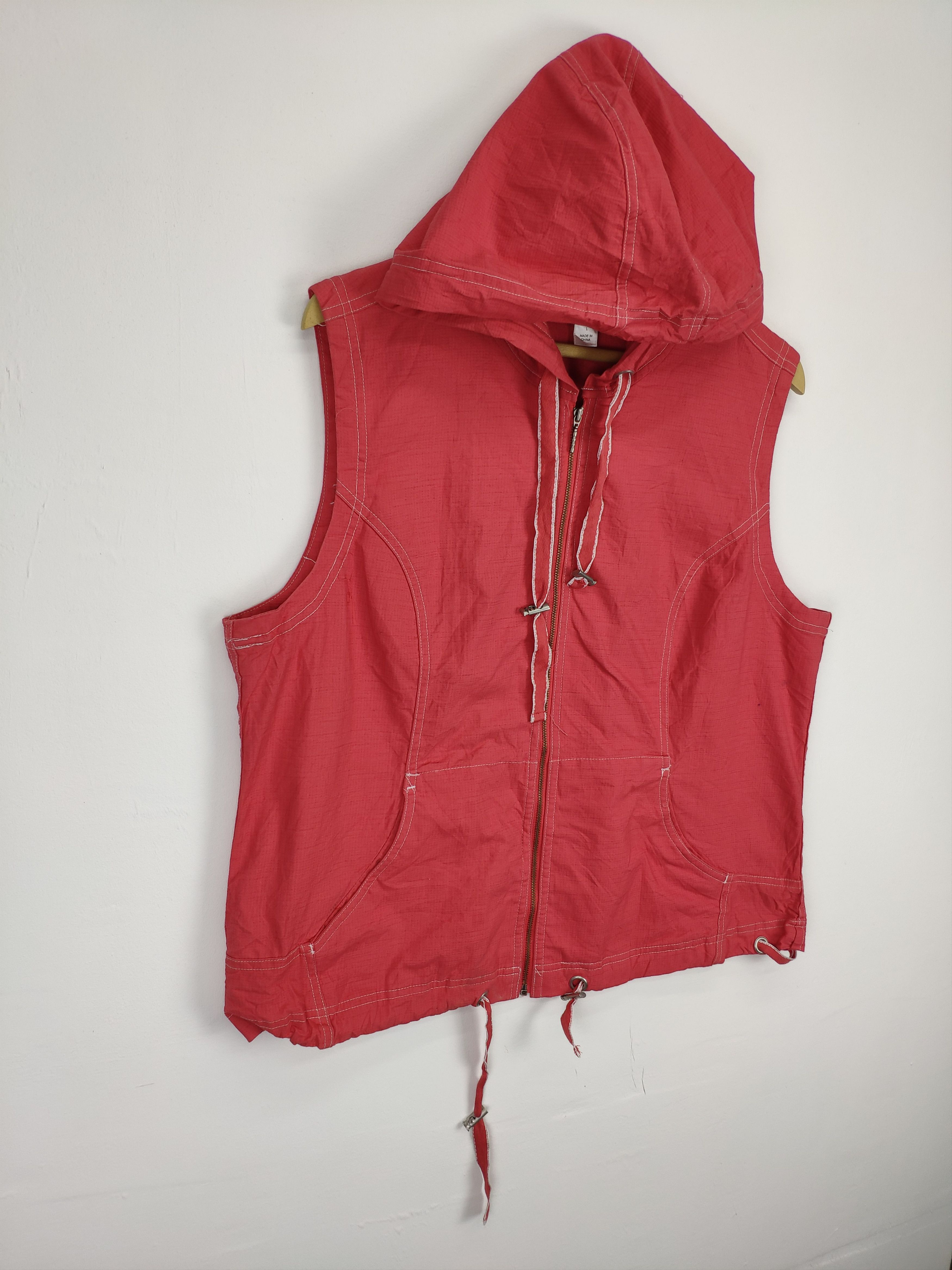 Japanese Brand × Vintage Vintage Hooded Vest by Christopher Bank Size US M / EU 48-50 / 2 - 3 Thumbnail