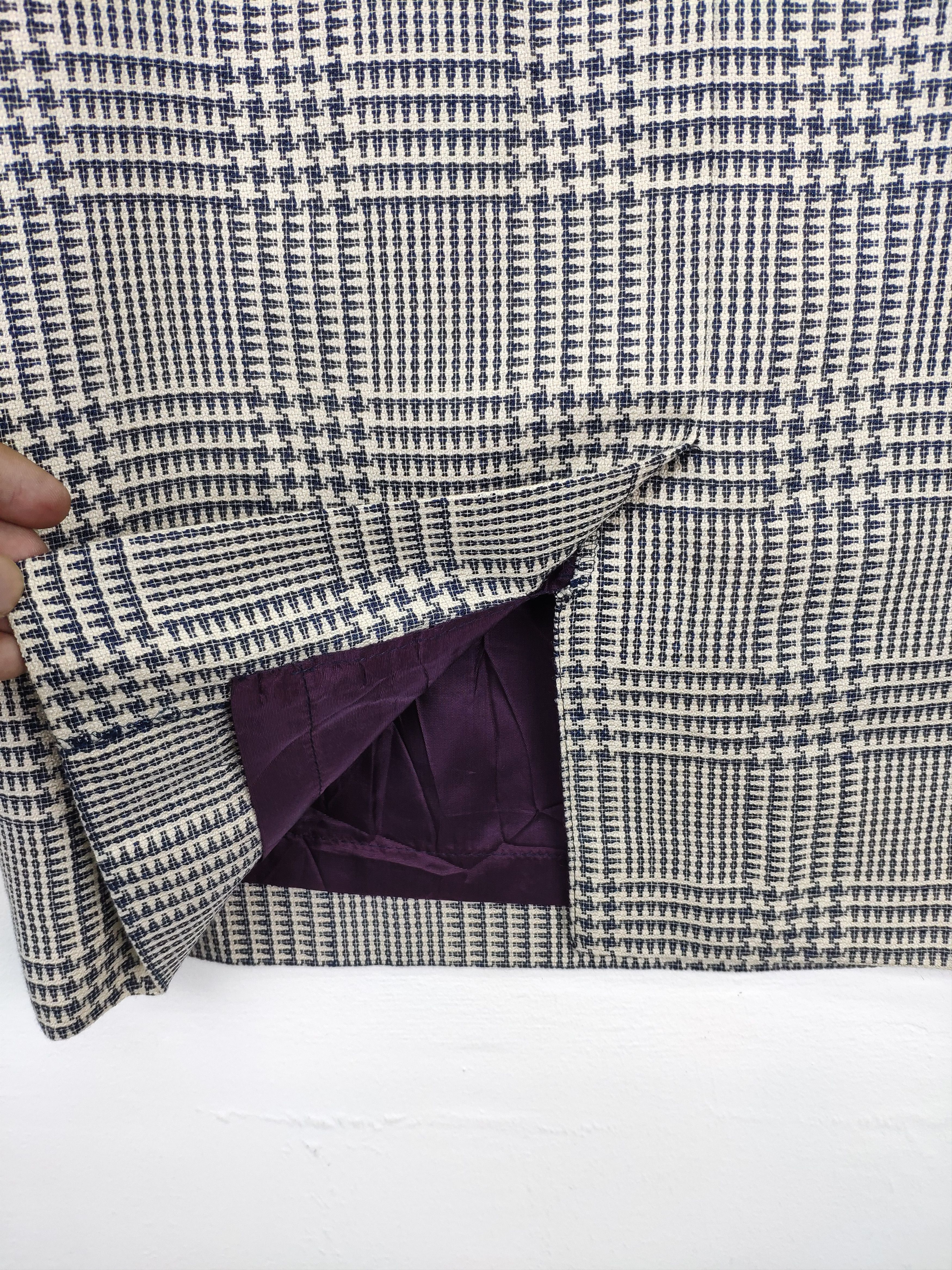 The Unbranded Brand × Vintage Vintage Unbranded Midi Skirt Houndstooth Size 26" / US 2 / IT 38 - 7 Thumbnail