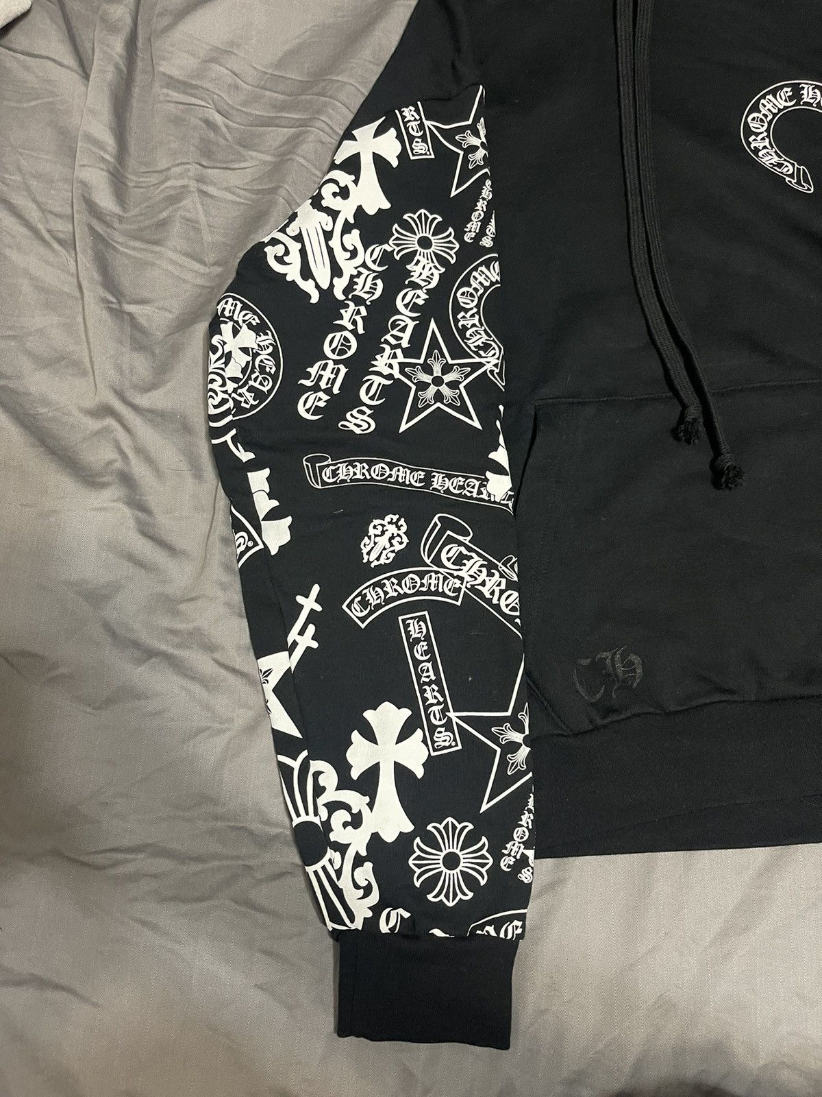 Chrome Hearts Chrome Hearts All Over Logo Sleeve Hoodie Size US M / EU 48-50 / 2 - 3 Thumbnail