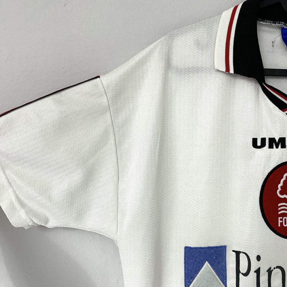 Umbro × Vintage 1997 1999 Nottingham Forest Umbro Vintage Away Soccer Jersey Size US M / EU 48-50 / 2 - 3 Thumbnail