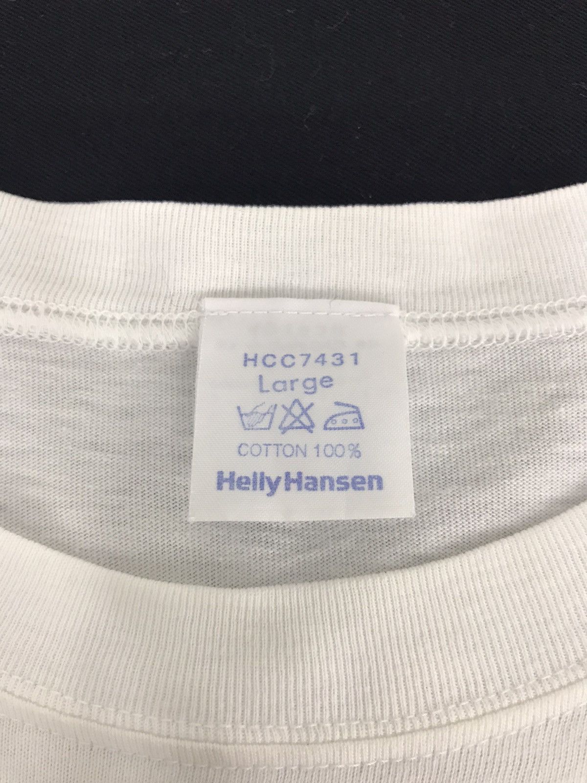 Helly Hansen Vintage Helly Hansen Yatch Screen Outdoor Hiking Tee Size US M / EU 48-50 / 2 - 6 Thumbnail