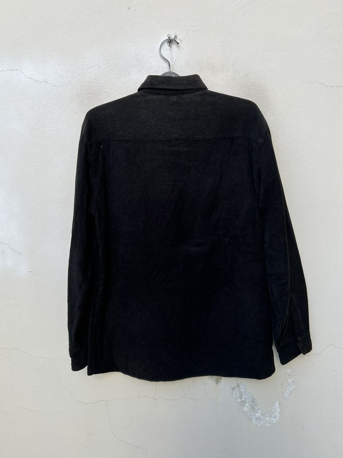 Emporio Armani VTG 90s Emporio Armani Sun Fade Black Moleskin Cotton Shirt Size US L / EU 52-54 / 3 - 11 Thumbnail