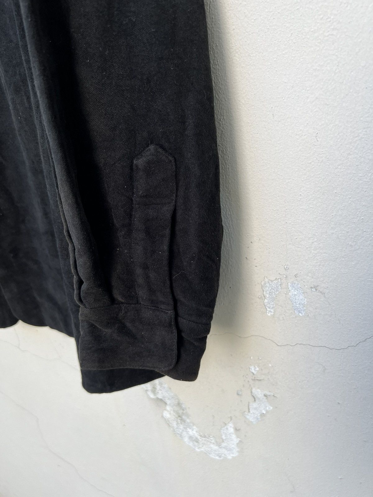 Emporio Armani VTG 90s Emporio Armani Sun Fade Black Moleskin Cotton Shirt Size US L / EU 52-54 / 3 - 8 Thumbnail