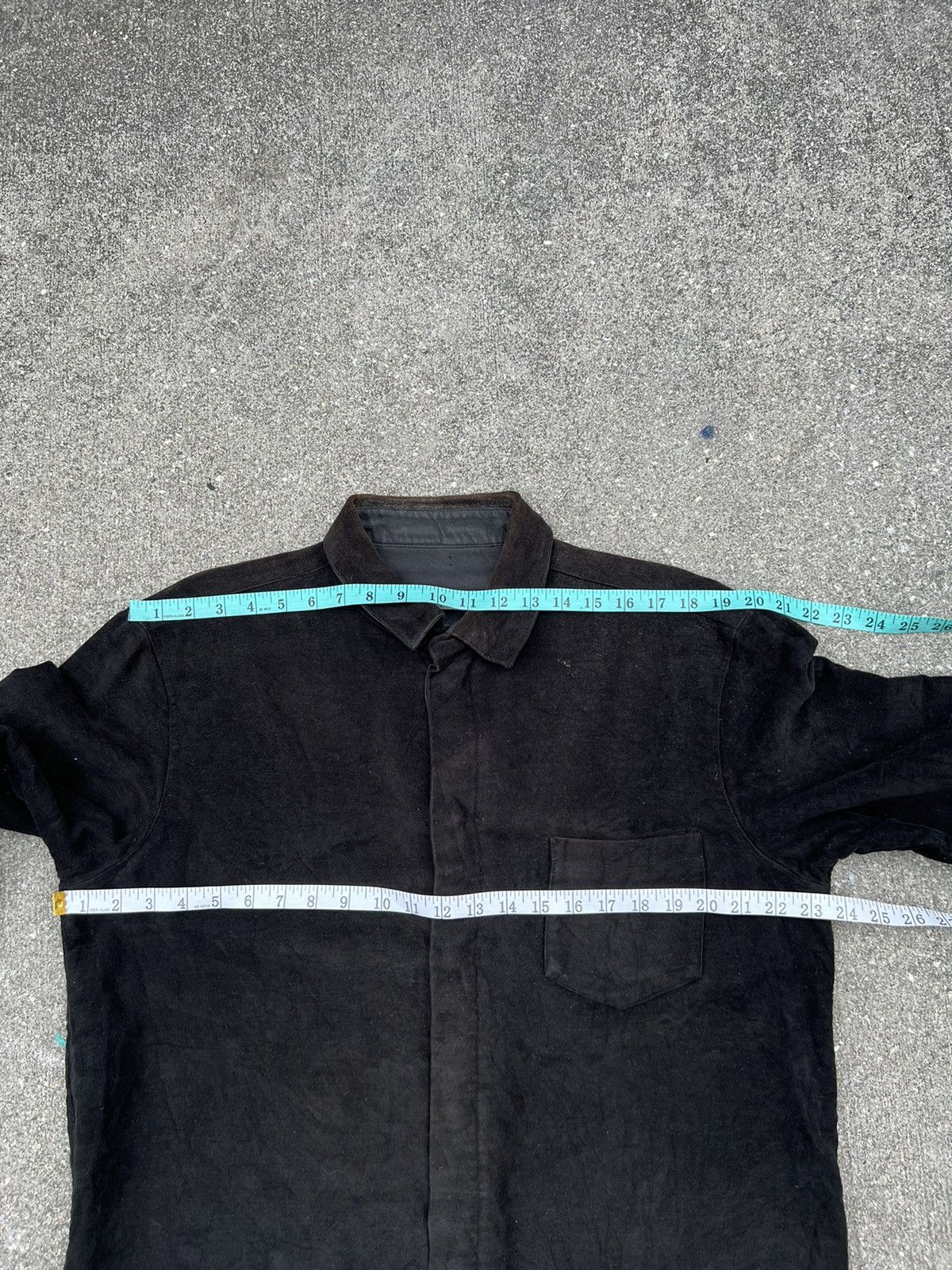 Emporio Armani VTG 90s Emporio Armani Sun Fade Black Moleskin Cotton Shirt Size US L / EU 52-54 / 3 - 2 Thumbnail