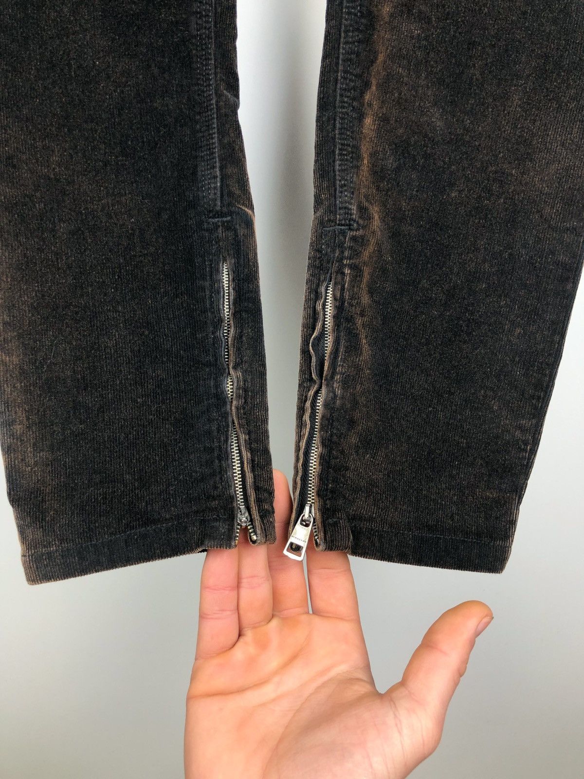 Burberry Burberry Brit y2k velveteen pants ankle bayswater skinny zip Size 27" / US 4 / IT 40 - 6 Thumbnail