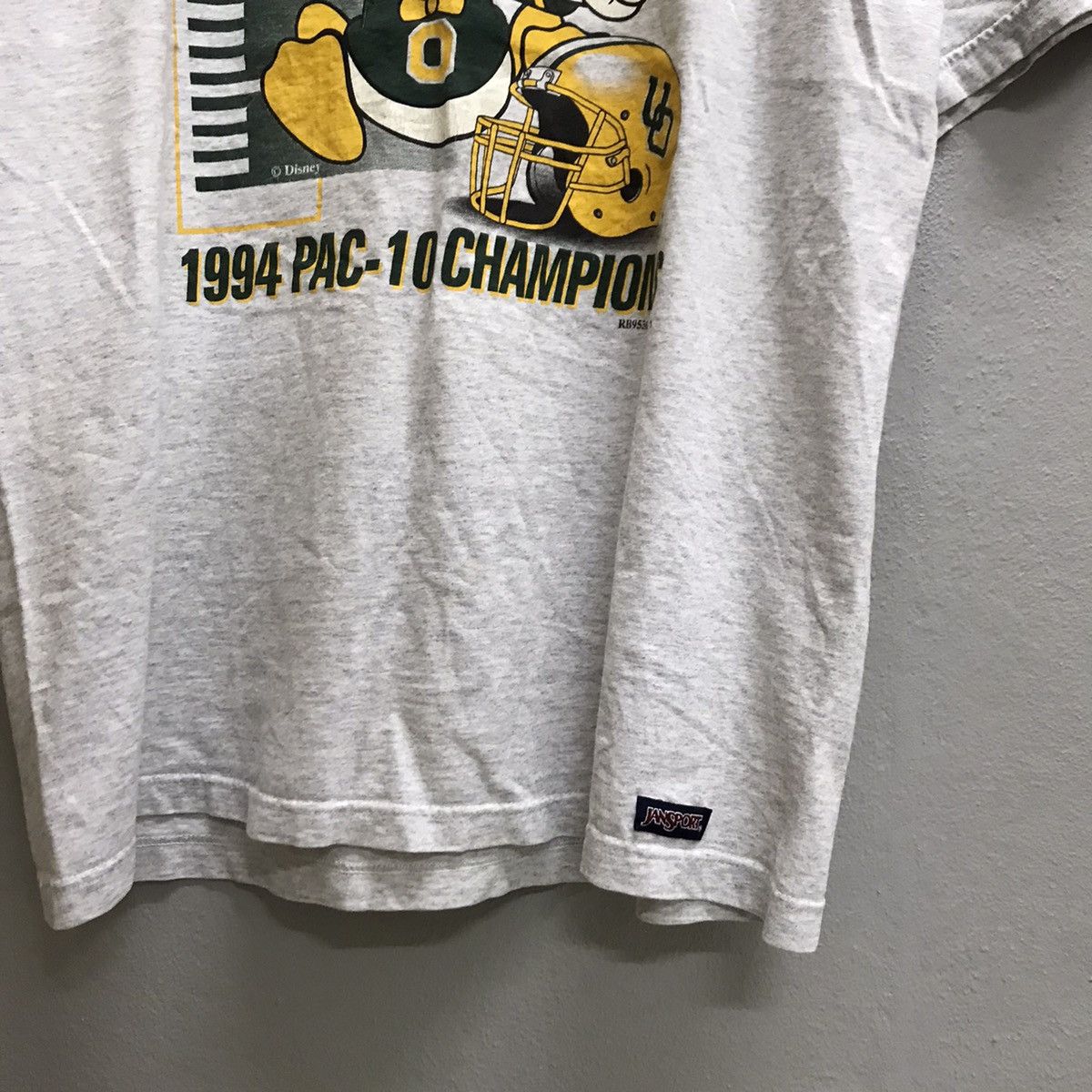 Disney × Jansport × Vintage Vintage 90s Oregon Duck Disney American Football Tshirt Size US L / EU 52-54 / 3 - 5 Thumbnail