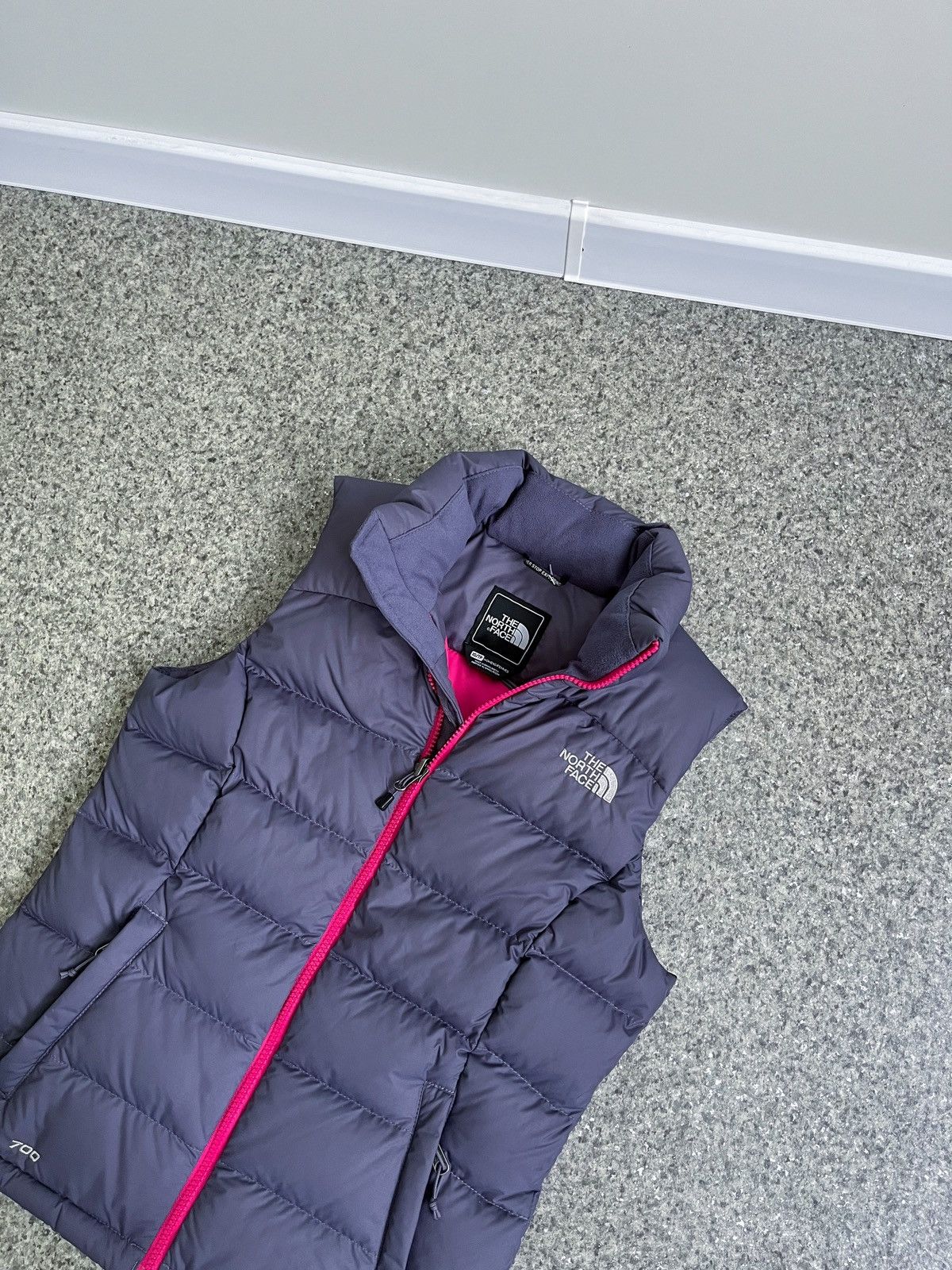 The North Face × Vintage THE NORTH FACE DOWN PUFFER 700 VEST WOMENS XS Size XS / US 0-2 / IT 36-38 - 2 Thumbnail