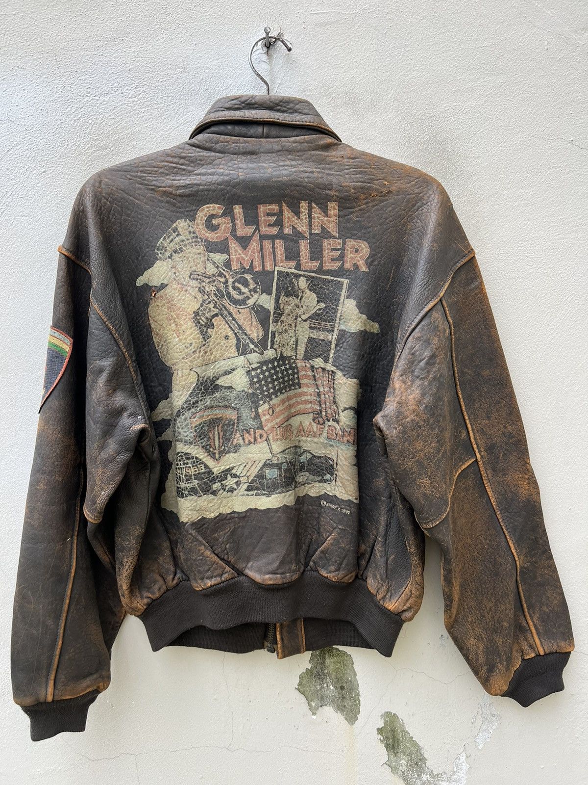 Avirex Trashed Vintage 1991 Avirex Glenn Miller A2 Leather Jacket Size US M / EU 48-50 / 2 - 12 Thumbnail
