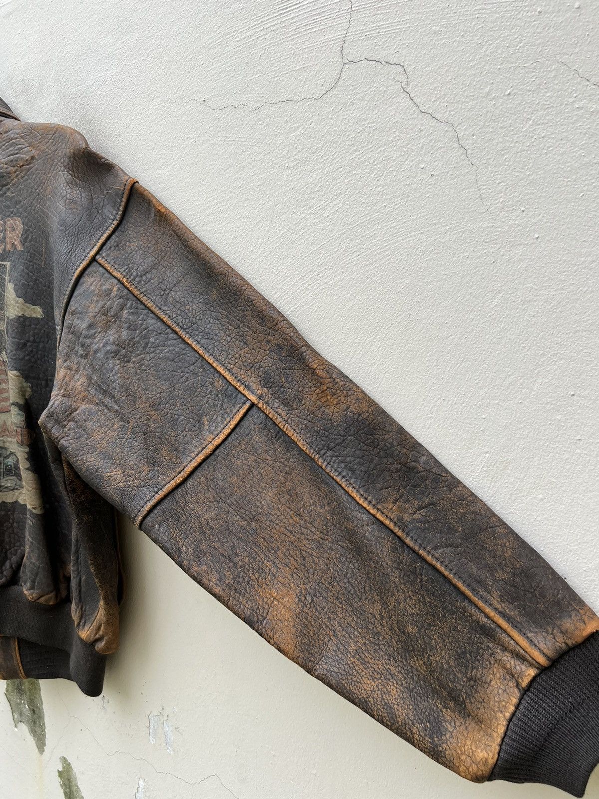 Avirex Trashed Vintage 1991 Avirex Glenn Miller A2 Leather Jacket Size US M / EU 48-50 / 2 - 13 Thumbnail