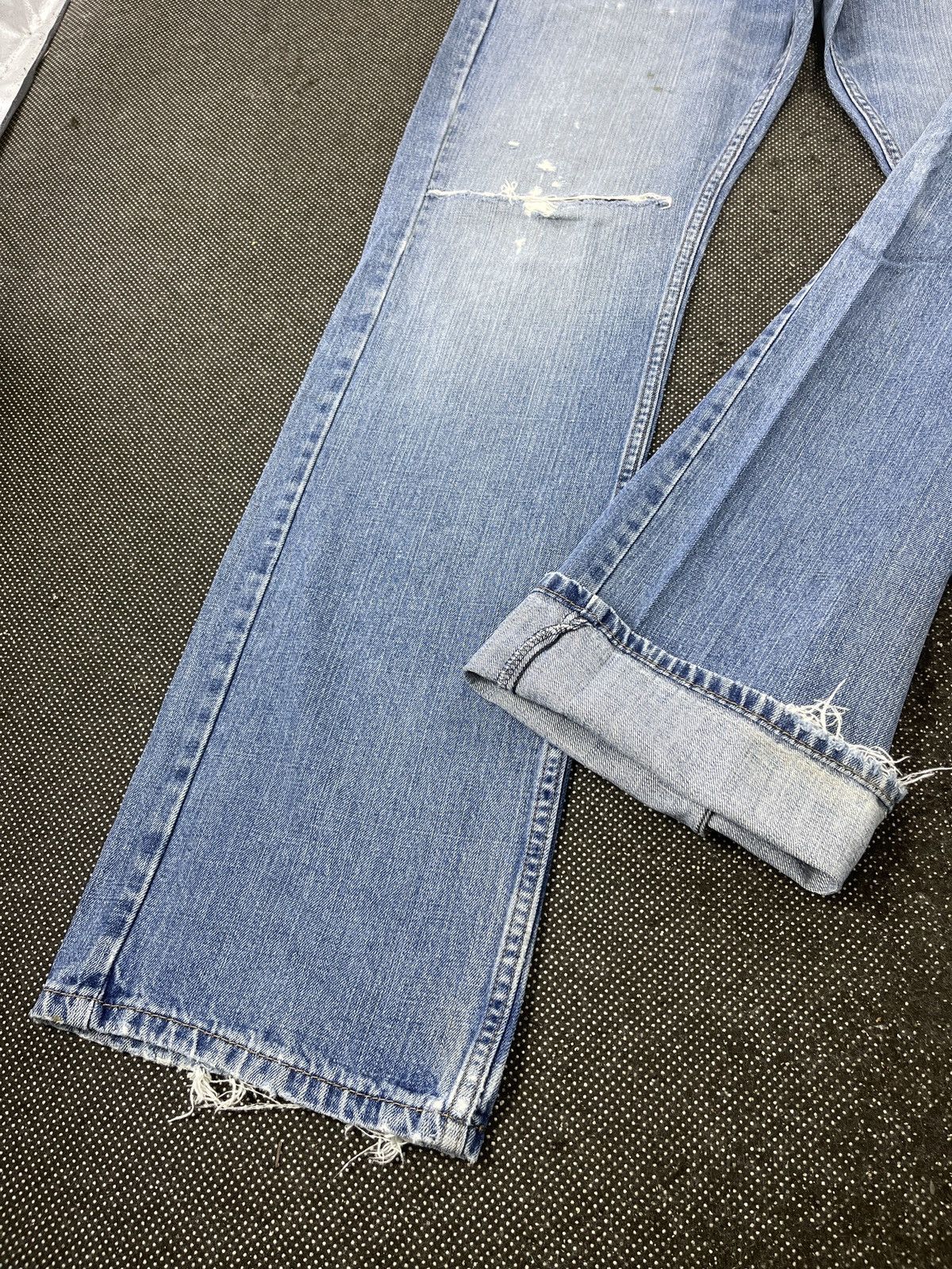 Levi's Vintage Levis 559 Distressed Jeans - J537 Size US 35 - 5 Thumbnail