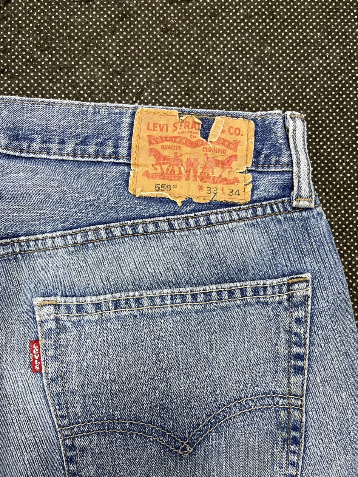Levi's Vintage Levis 559 Distressed Jeans - J537 Size US 35 - 9 Thumbnail