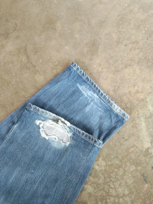 Levi's Vintage Levi's 501 Straight Leg Distressed Jeans 32x33 Size US 32 / EU 48 - 3 Thumbnail