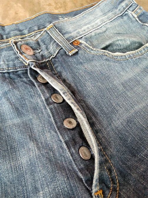 Levi's Vintage Levi's 501 Straight Leg Distressed Jeans 32x33 Size US 32 / EU 48 - 8 Thumbnail