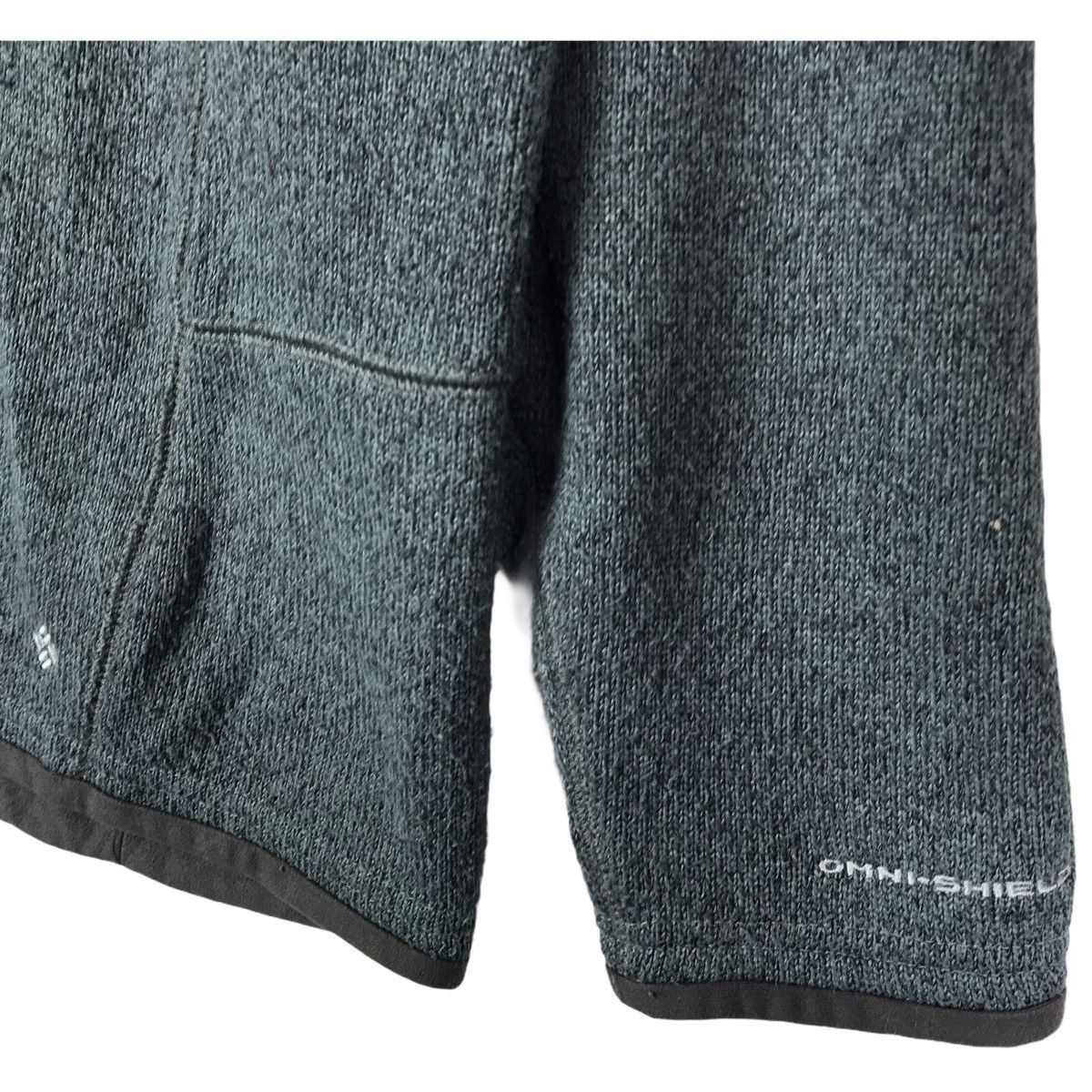 Columbia Vintage Columbia Omni-Shield Half Zipper Sweatshirt Size US L / EU 52-54 / 3 - 6 Thumbnail